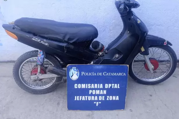 Persecuci�n en Pom�n: demoran a un adolescente de 13 a�os y secuestran una moto y un arma blanca