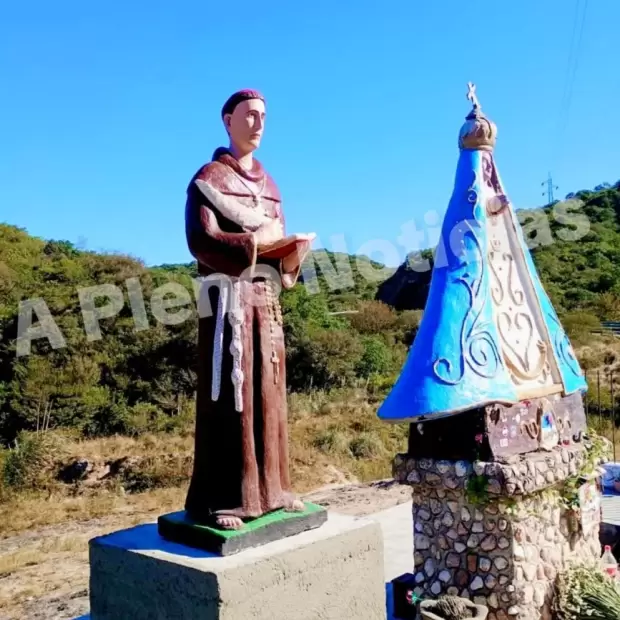 Entronizaron al Beato Mamerto Esqui� en la Cuesta del Totoral, en Pacl�n