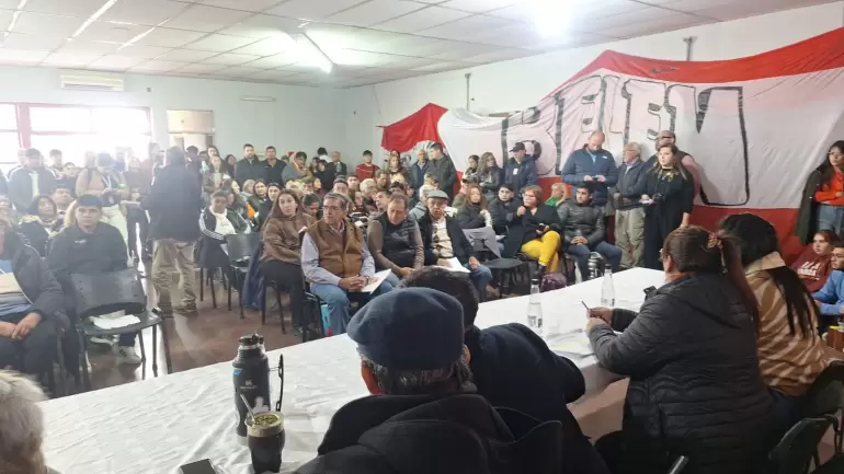 Con 86 convencionales se realiz� la Convenci�n Provincial del Partido Radical