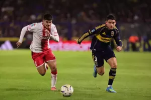 Hurac�n sorprende a Boca y le gana en la Bombonera