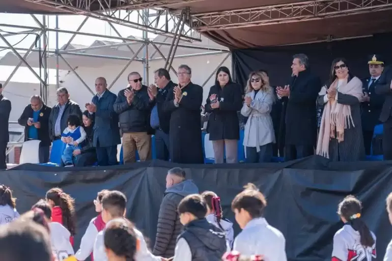 desfile 151 años recreo