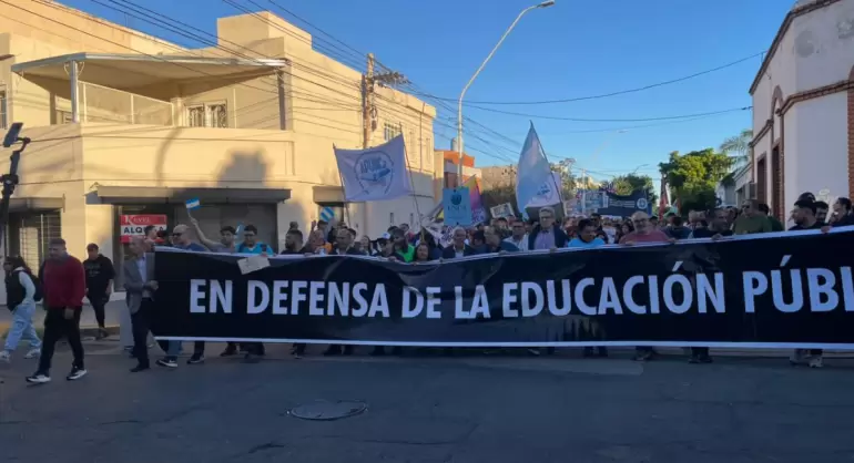 catamarca marcha universitaria