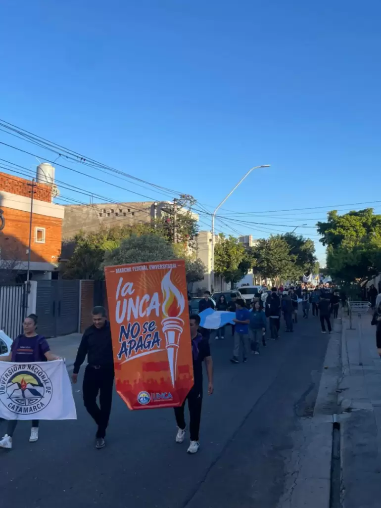 catamarca marcha universitari