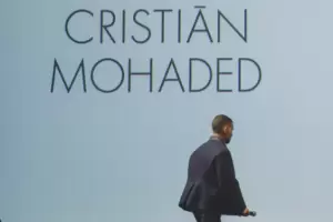 El catamarque�o Cristi�n Mohaded es el primer latino premiado como "Designer of the Year"