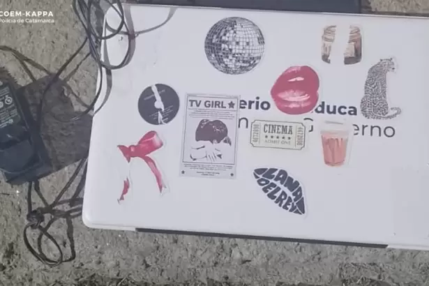 Recuperaron una netbook robada y demoraron a dos adolescentes