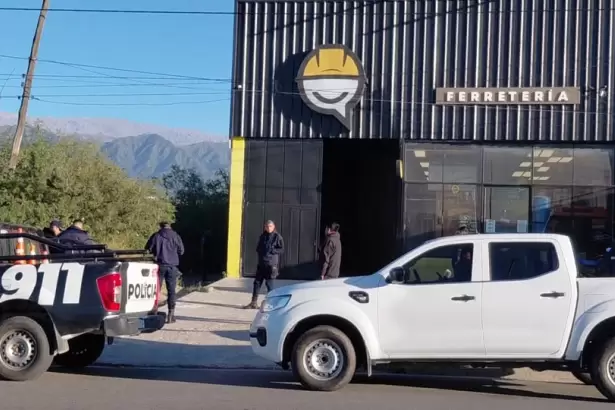 Catamarca: cuantioso robo en el corral�n San Javier tras ingresar por un boquete