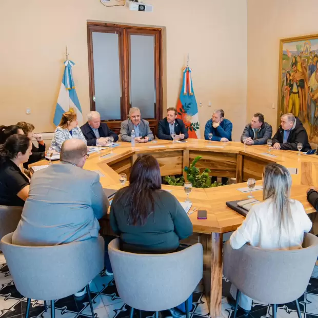 Dusso qued� a cargo del Ejecutivo por el viaje oficial de Jalil a China
