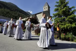 Al borde del cisma: el Vaticano lanza otra advertencia a la Fraternidad San P�o X