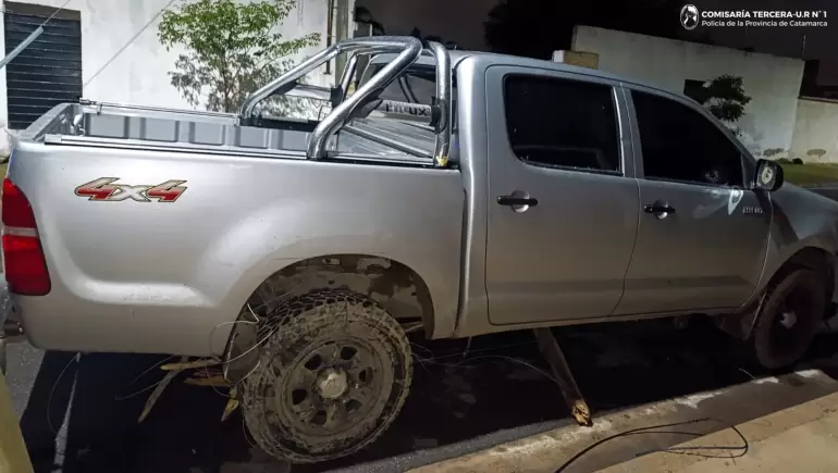 camioneta alambrado