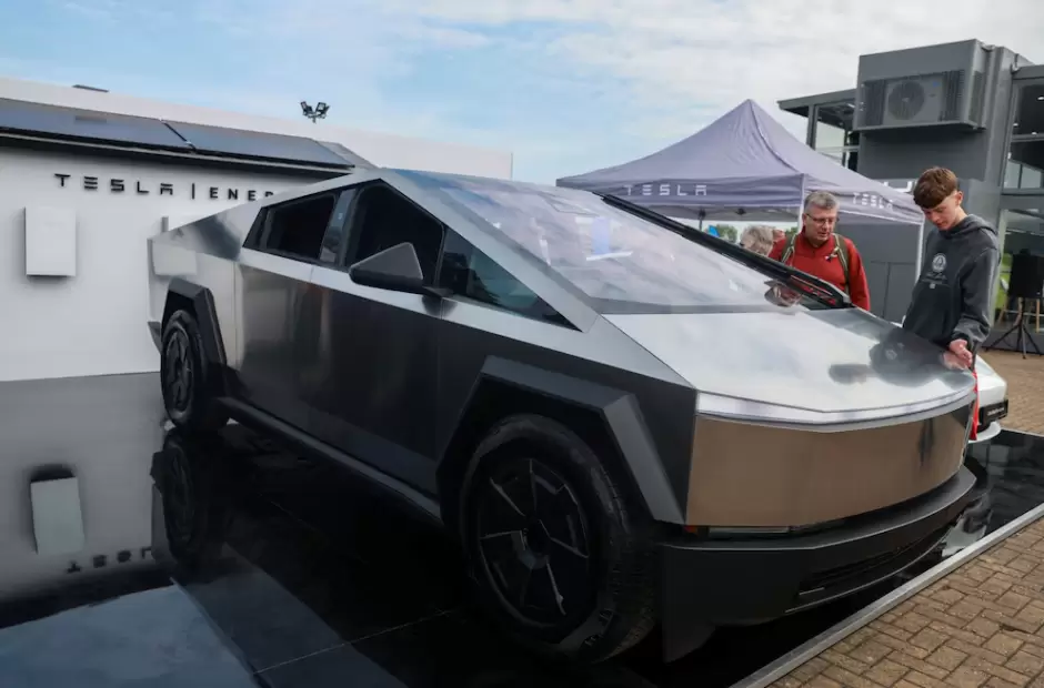 Tesla Cybertruck