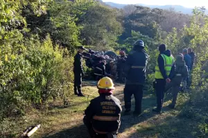 Grave vuelco en la Cuesta del Totoral: falleci� el chofer del cami�n siniestrado