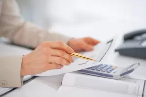 ChatGPT: c�mo tener tu propio asesor financiero preparado por expertos