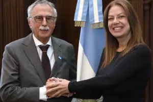 Habilitar�n la matr�cula m�dica junto con el t�tulo universitario para agilizar el ingreso de profesionales