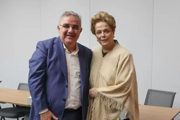 Jalil se reuni� con Dilma Rousseff en China y afianza v�nculos con Catamarca