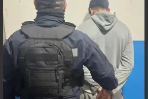 Lo atraparon con un canasto con ropa y qued� detenido