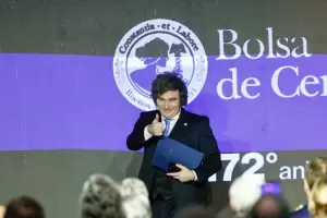 Milei anunci� una baja de retenciones para el agro y prometi� "una revoluci�n de la riqueza"