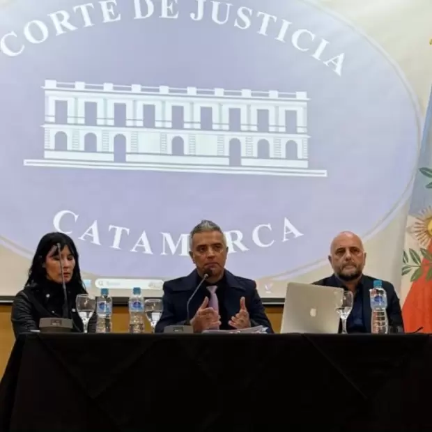 "Justicia en las Escuelas: Juicio por Jurado" fortalece la educaci�n c�vica en Catamarca