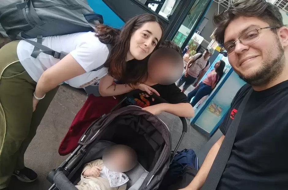 Juntos y felices, pese a los prejuicios. (Foto: gentileza Victoria y Agust�n).
