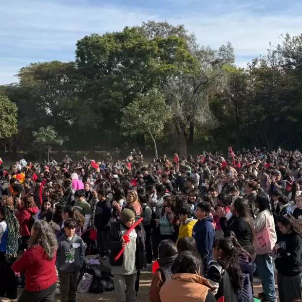 M�s de 400 chicos de Confirmaci�n celebraron Pentecost�s en la Casa Natal del Beato Esqui�