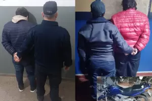 Dos j�venes aprehendidos tras intentar escapar en una motocicleta