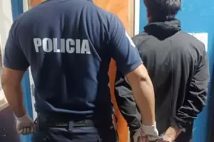 Persecuci�n en Capital: aprehendieron a un joven y secuestraron estupefacientes