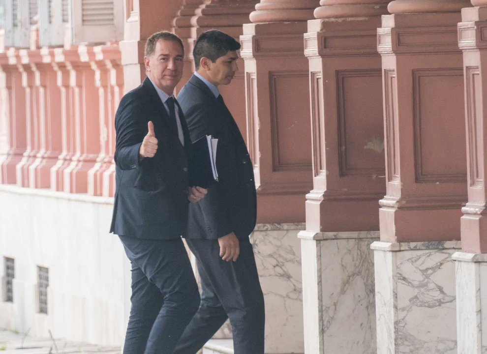 El ranking que preocupa al Gobierno: quiénes son los funcionarios de Milei mejor y peor valorados