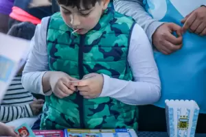 El furor por las figuritas del Mundial se hizo sentir en el Parque de los Vientos