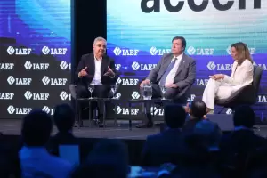 Jalil expuso "La mirada de los Gobernadores" en el 43� Congreso Anual de la IEAF