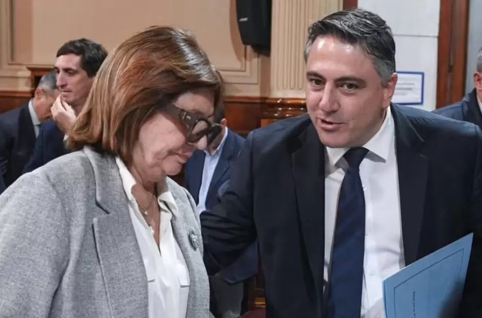 Patricia Bullrich, junto al legislador Francisco Paoltroni
