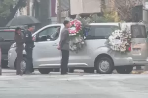 Dolor, despedida e interrogantes: familiares y amigos dieron el �ltimo adi�s a Agostina