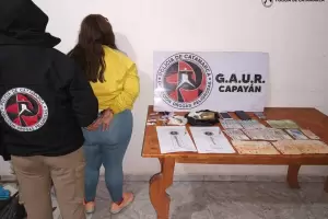Dos detenidos por narcomenudeo tras allanamientos en Capay�n y Tinogasta