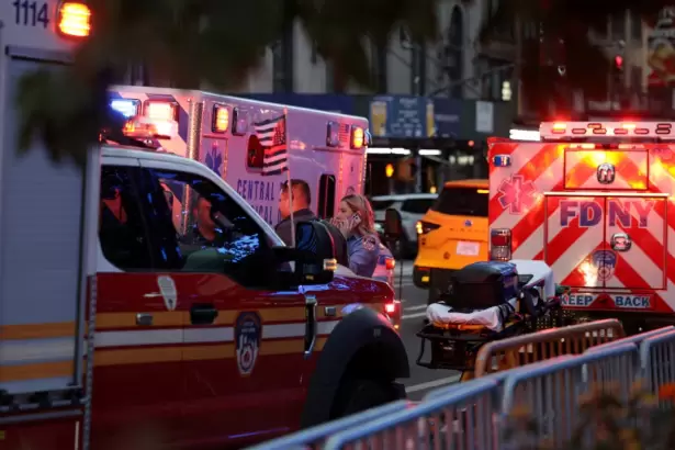 Apu�alamiento m�ltiple en Penn Station: cinco heridos y un detenido en Nueva York