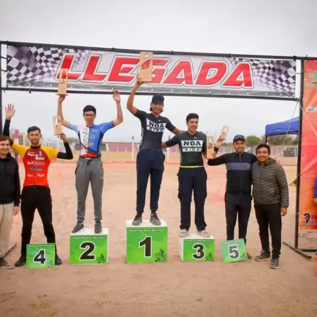 M�s de 100 ciclistas desafiaron la lluvia y el fr�o en la tercera fecha del Campeonato Belicho de Mountain Bike