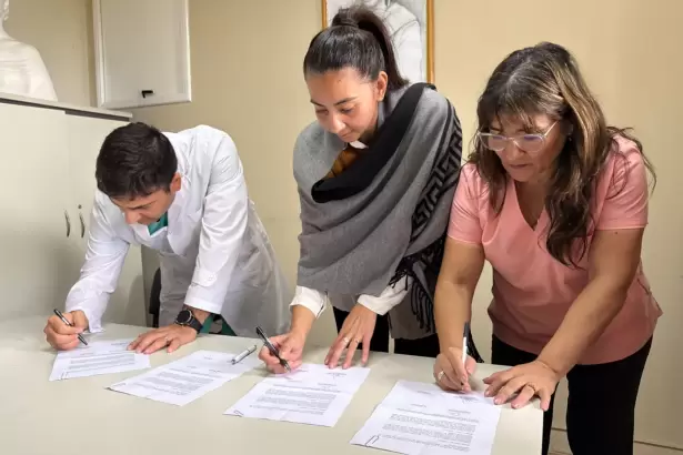 El "Eva Per�n" se suma al Programa de Abordaje Integral de la Enfermedad Renal Cr�nica Avanzada