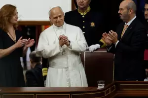 Hist�rico discurso de Le�n XIV en el parlamento espa�ol: criticas al aborto, la eutanasia y el rearme