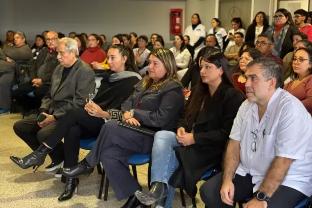 Capacitan a profesionales de Catamarca para fortalecer la atenci�n de urgencias en salud mental