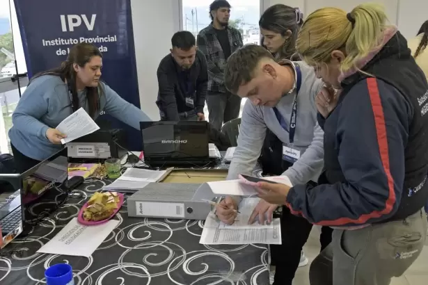 Catamarca fortalece el v�nculo con los vecinos a trav�s de "Vivienda M�s Cerca"