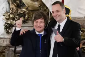 Milei sali� en defensa de Manuel Adorni y asegur� que "qued� claro que no minti�"