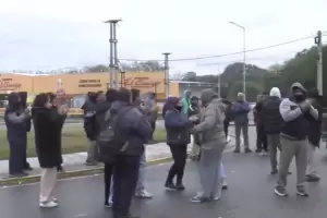 Segundo d�a de paro de los municipales de Valle Viejo: la protesta se profundiza