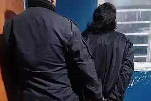 Un aprehendido y un menor demorado tras una agresi�n con arma blanca