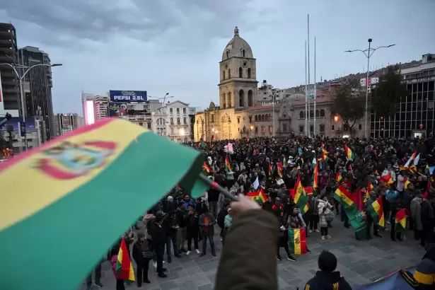 Bolivia expuls� a un grupo de legisladores y dirigentes argentinos