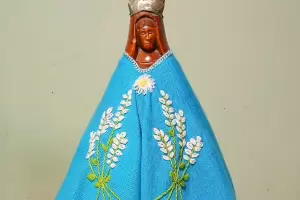 Artesan�a y fe: confeccionan un poncho inspirado en la Virgen del Valle