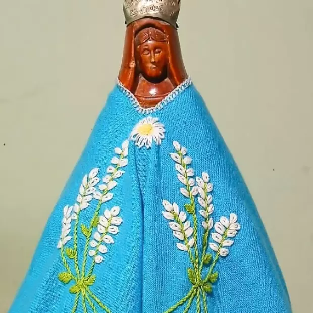 Artesan�a y fe: confeccionan un poncho inspirado en la Virgen del Valle