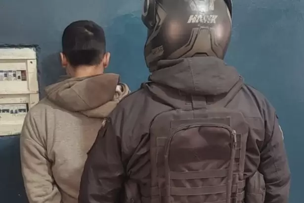 Violencia intrafamiliar en Catamarca: intent� atacar a su padre con un hacha y fue detenido