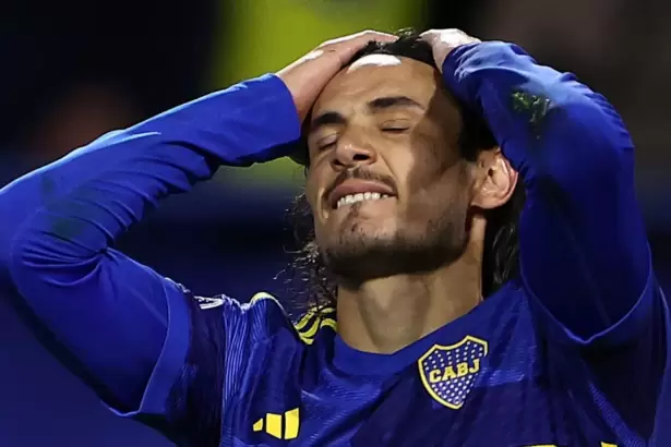 Por orden de Arruabarrena: la terminante decisi�n de Boca por el futuro de Cavani
