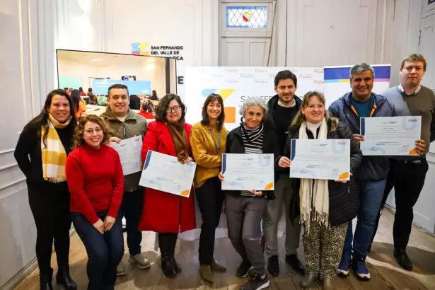Emprendedores de Catamarca recibieron sus certificados tras un ciclo de formaci�n y mentor�a colaborativa