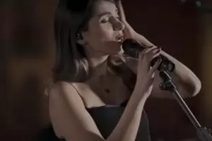Condenaron a 74 latigazos a una cantante iran� por no usar el velo durante la grabaci�n de un video