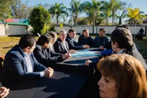 Jalil reuni� a intendentes del Este y coordin� asistencia financiera a los municipios