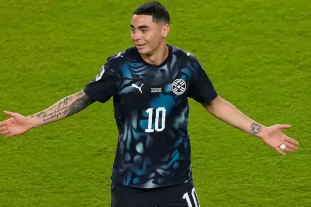 Miguel Almir�n hizo historia en el Mundial 2026: fue el primer expulsado por la nueva "Ley Vin�cius"