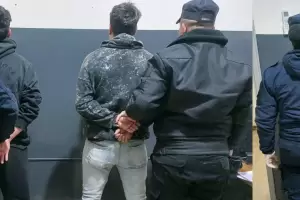Catamarca: cayeron de una moto e intentaron agredir a polic�as